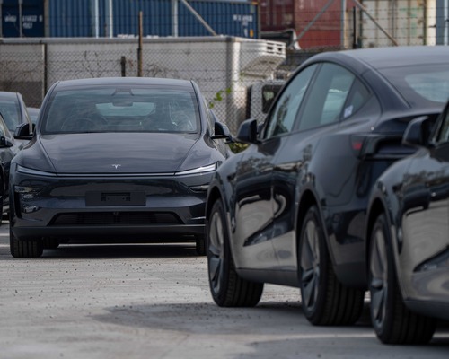 Avrupa otomobil piyasası şubatta canlandı: Tesla toparlanmaya başladı