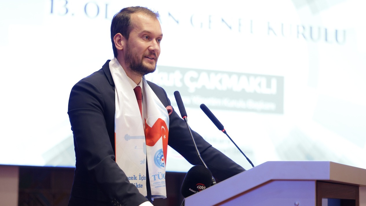 Aykut Çakmaklı TÜGİAD Ankara’da yeniden başkan seçildi