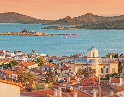  Ayvalıkzade, Ayvalık’ın kültürel mirasını yaşatmak için titizlikle emek harcıyor 