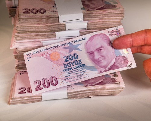 Bankacılık sektörünün kredi hacmi 28,27 trilyon liraya yükseldi
