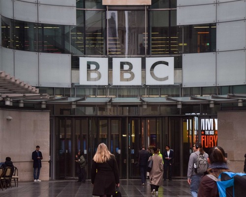 BBC’de neden son yılların en ciddi krizi yaşanıyor?