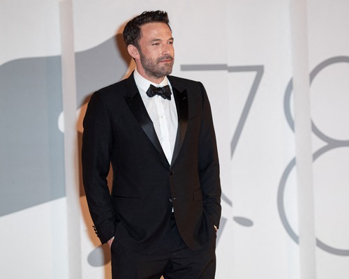 Ben Affleck yapay zeka girişimini Netflix'e 587 milyon dolara sattı