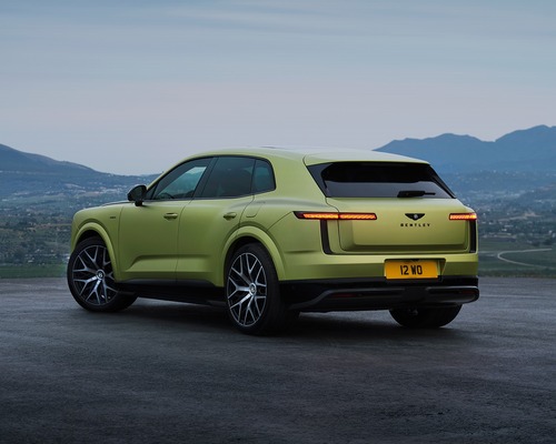 Bentley zengin müşterilerin elektrikli araçlara ilgisini test ediyor