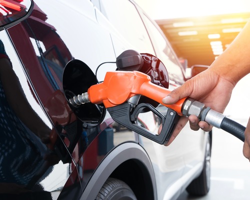 Benzin, motorin ve otogaza ÖTV kaynaklı zam geldi