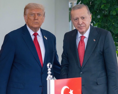 Beyaz Saray’daki kırmızı halı Türkiye enerji diplomasisinde yeni bir sayfa mı açıyor?