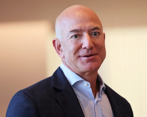 Bezos’tan şaşırtan dönüş: Trump’a yakınlaşma krizi büyüyor