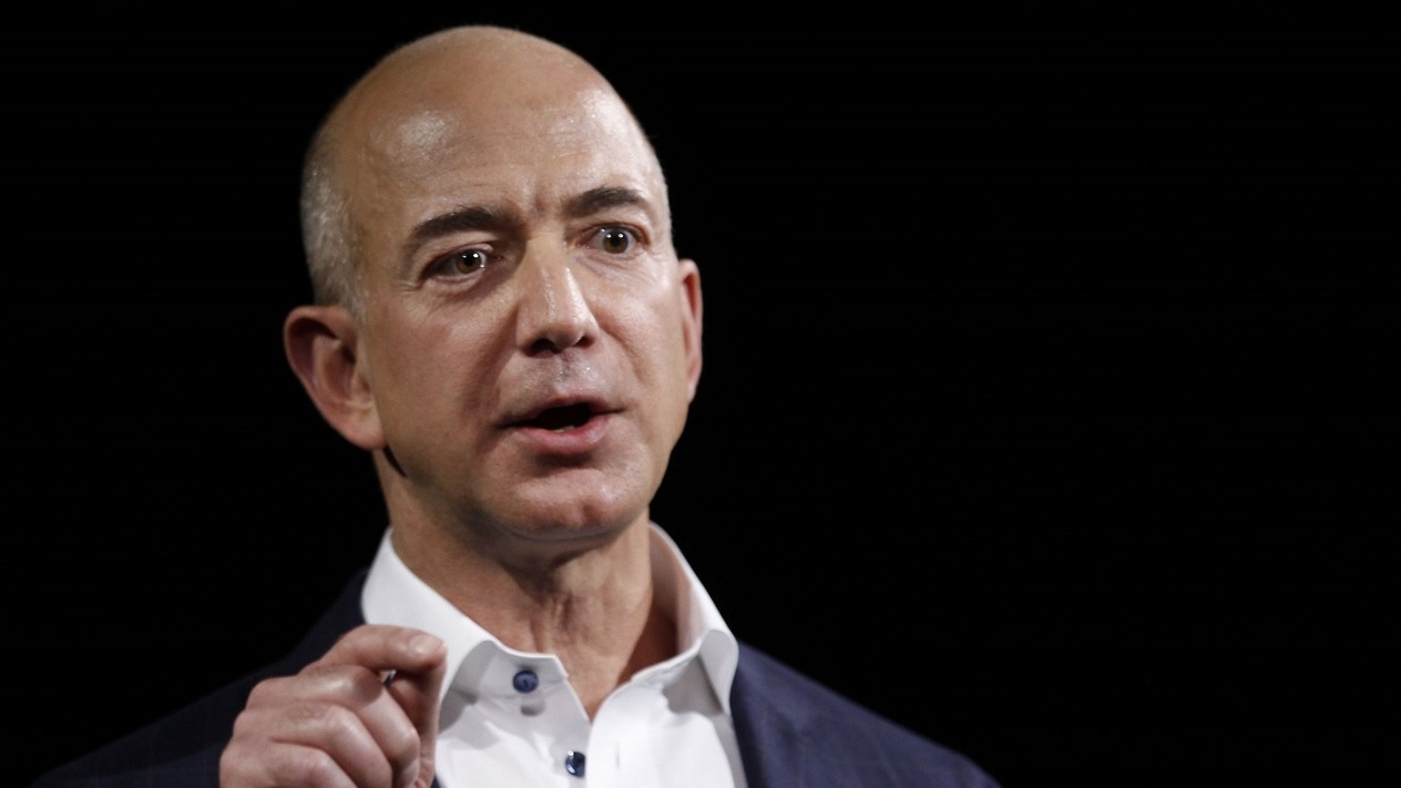 Bezos uzay yarışında Musk-Trump ilişkisini tehdit olarak görmüyor