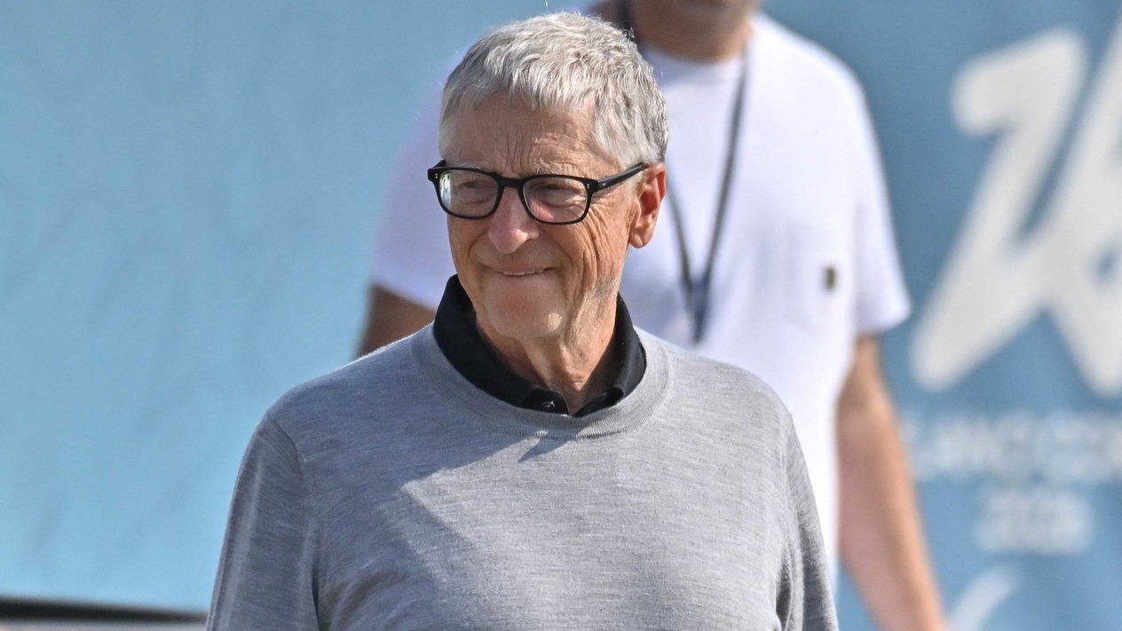 Bill Gates, eski eşinin vakıflarına iki milyar dolar daha bağışladı