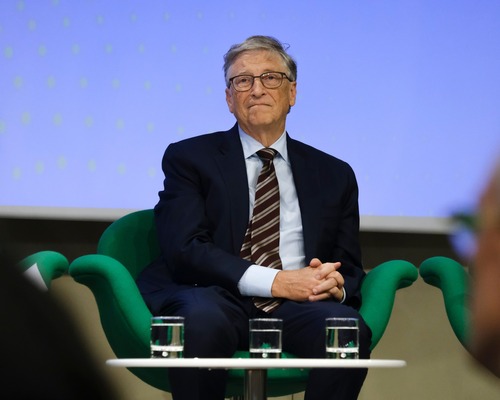 Bill Gates’ten Elon Musk’a ağır suçlama: Dünyanın en yoksul çocuklarını öldürüyor