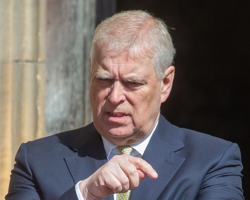 Bir Prens, bir hücre ve bir doğum günü: Andrew Mountbatten-Windsor dosyası monarşiyi sarsar mı?