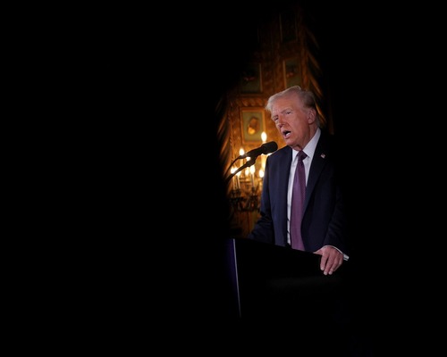 Birçok büyük şirket Trump'ın sevmediği politikalardan vazgeçiyor