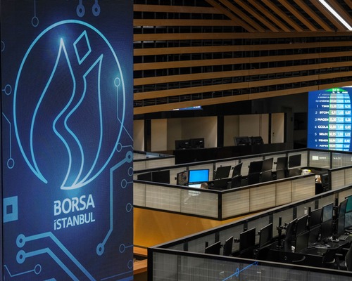 BIST 100 endeksi 13 ay sonra rekor tazeledi