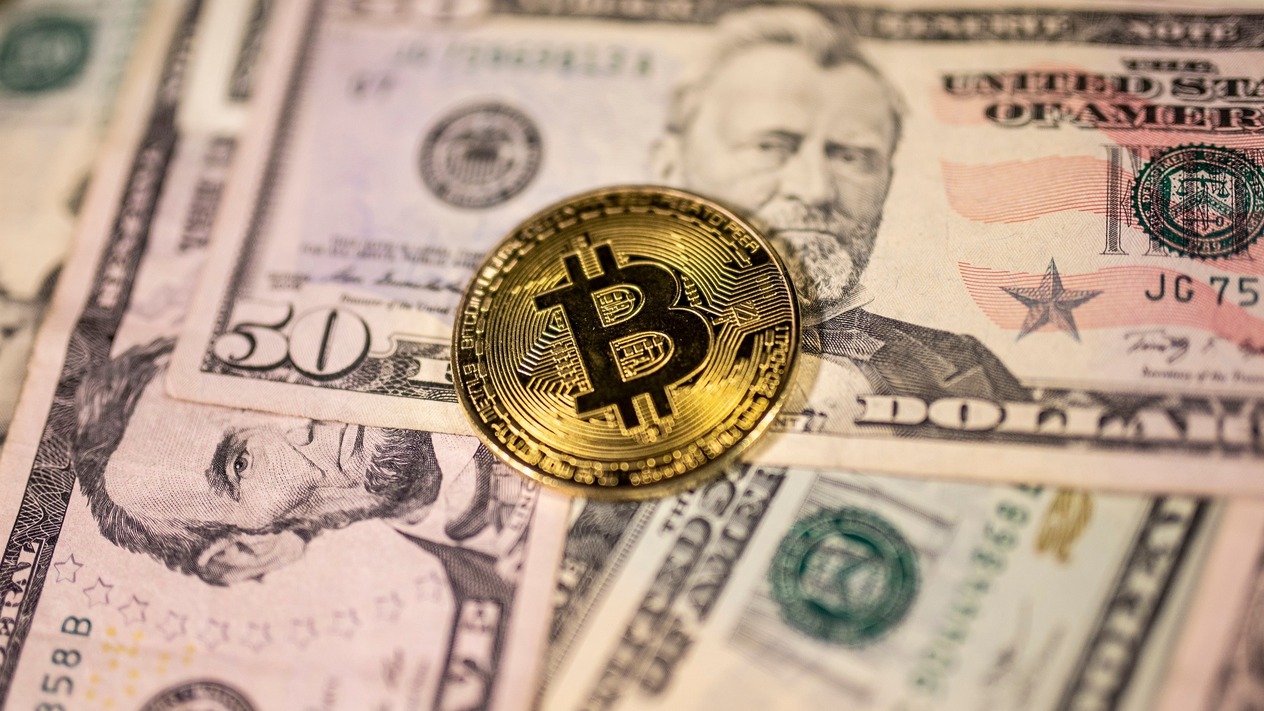 Bitcoin 122 bin doları aşarak tüm zamanların en yüksek seviyesine ulaştı