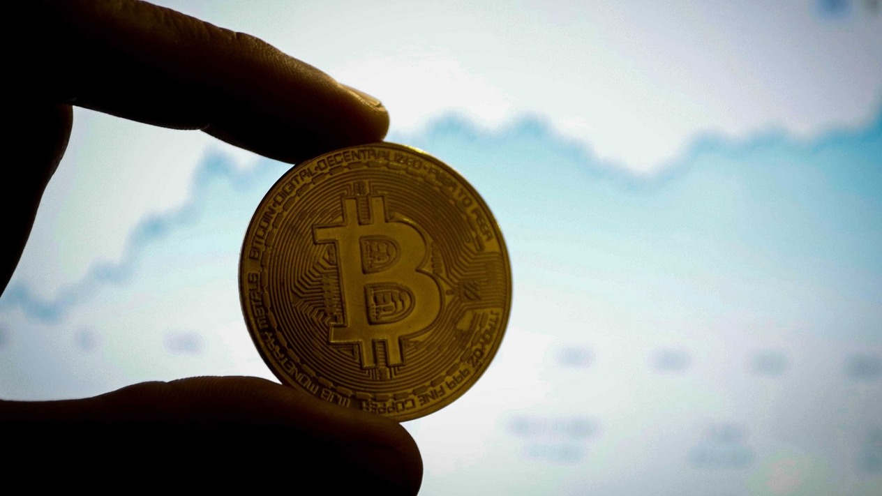 Bitcoin rekor tazeledi: 116 bin doları aştı