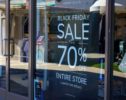 Black Friday paradoksu: Daha çok tüketici, daha az harcama