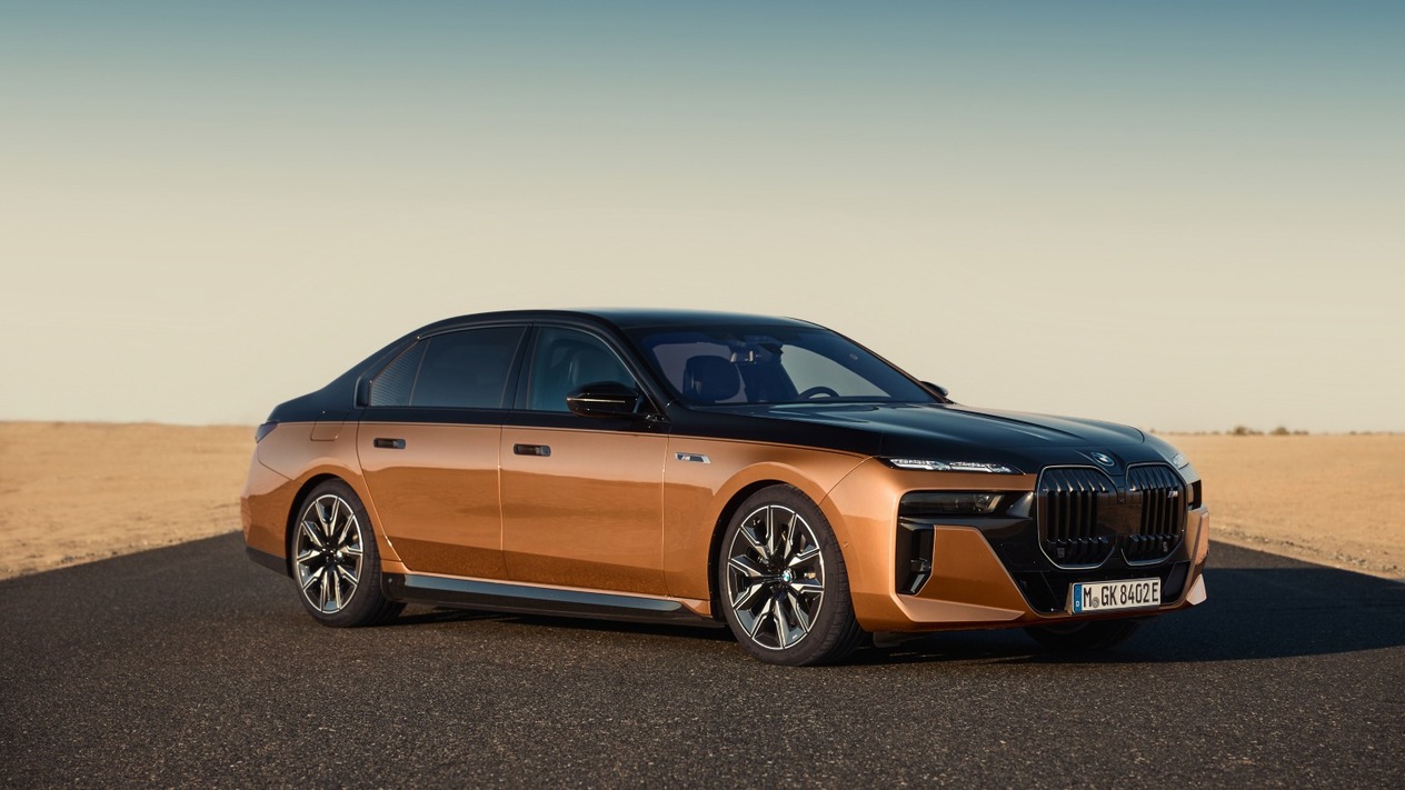 BMW’den yazılım kontrollü elektrikli araç hamlesi