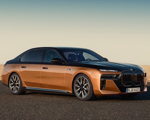 BMW’den yazılım kontrollü elektrikli araç hamlesi