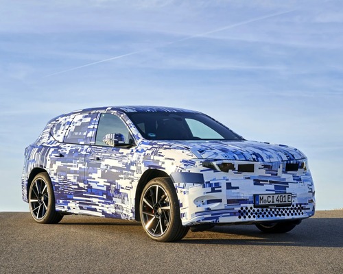 BMW Tesla’ya uzun menzilli elektrikli araçlarla meydan okuyor