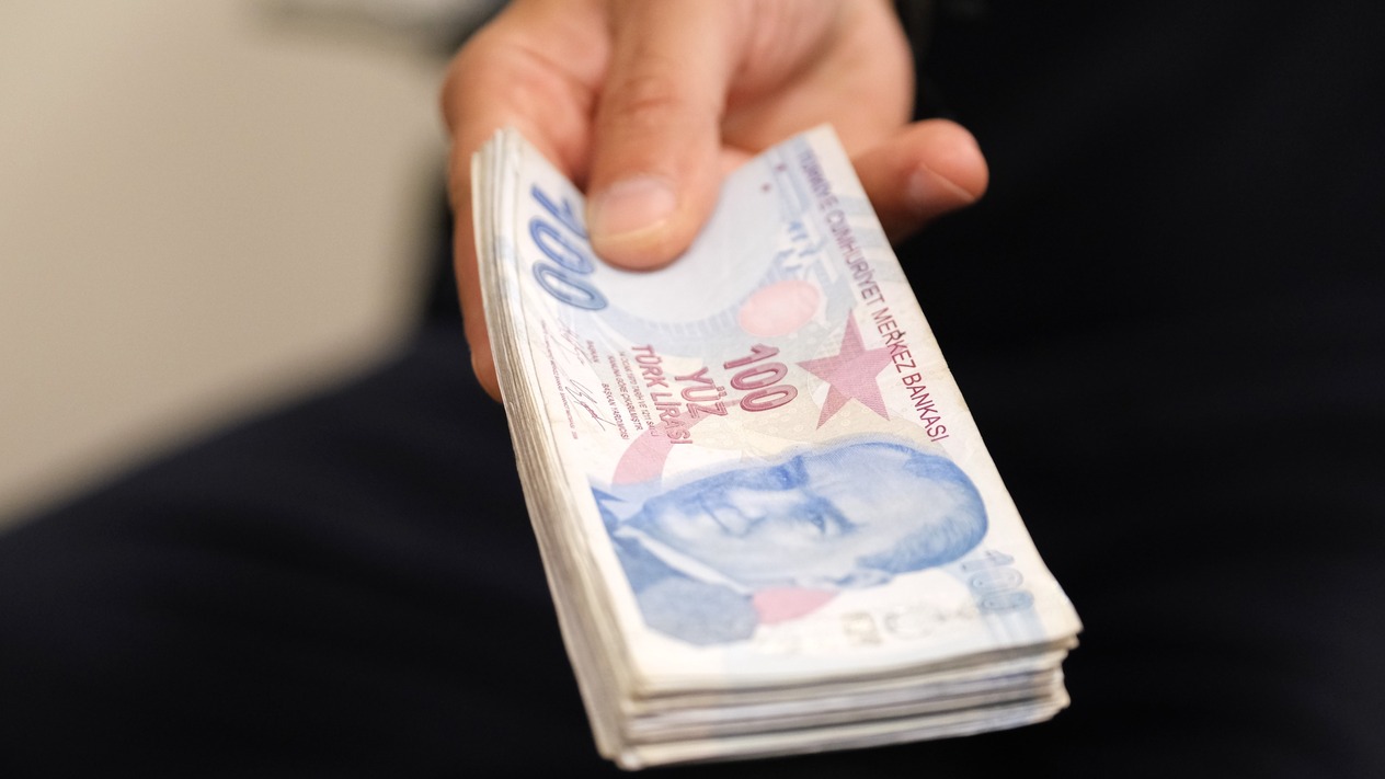 Borç almanın, vermenin gizli enerjisi: İki tarafı da fakirleştiriyor