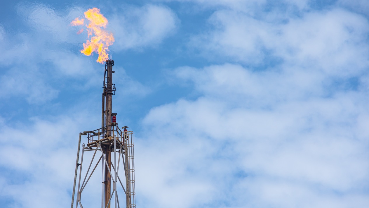 Hürmüz Boğazı krizi petrolü yeniden 100 dolar sınırına taşıdı