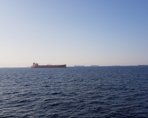 Brent petrolün spot fiyatı 141 doları aşarak 2008'den bu yana en yüksek seviyeye ulaştı