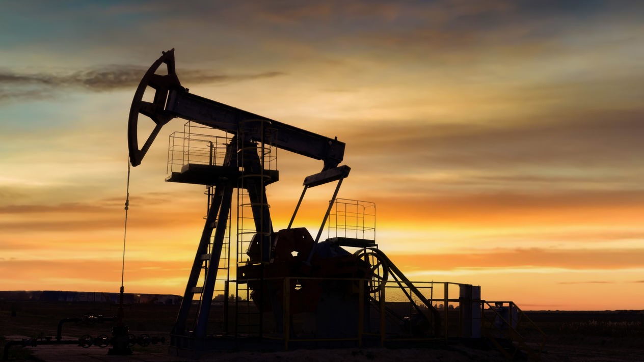 Brent petrolün varil fiyatı 104 dolara geldi: İran'ın Hürmüz'deki baskısı sıkılaşıyor