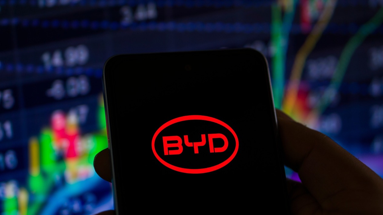 Buffett’ın şirketi BYD’den tamamen çıktı, hisseler sert düştü