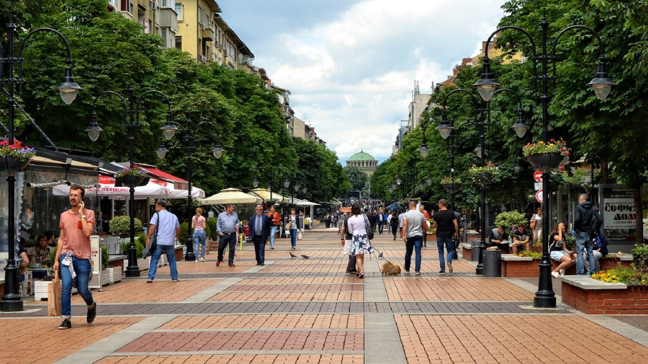 Bulgarların yaklaşık yarısı euro’ya geçmek istemiyor