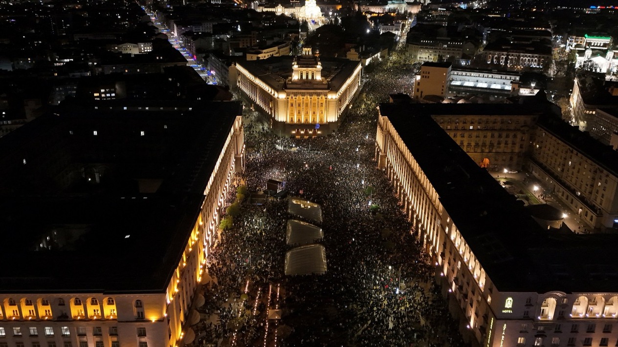 Bulgaristan’ın euro’ya geçişi siyasi krizle gölgeleniyor