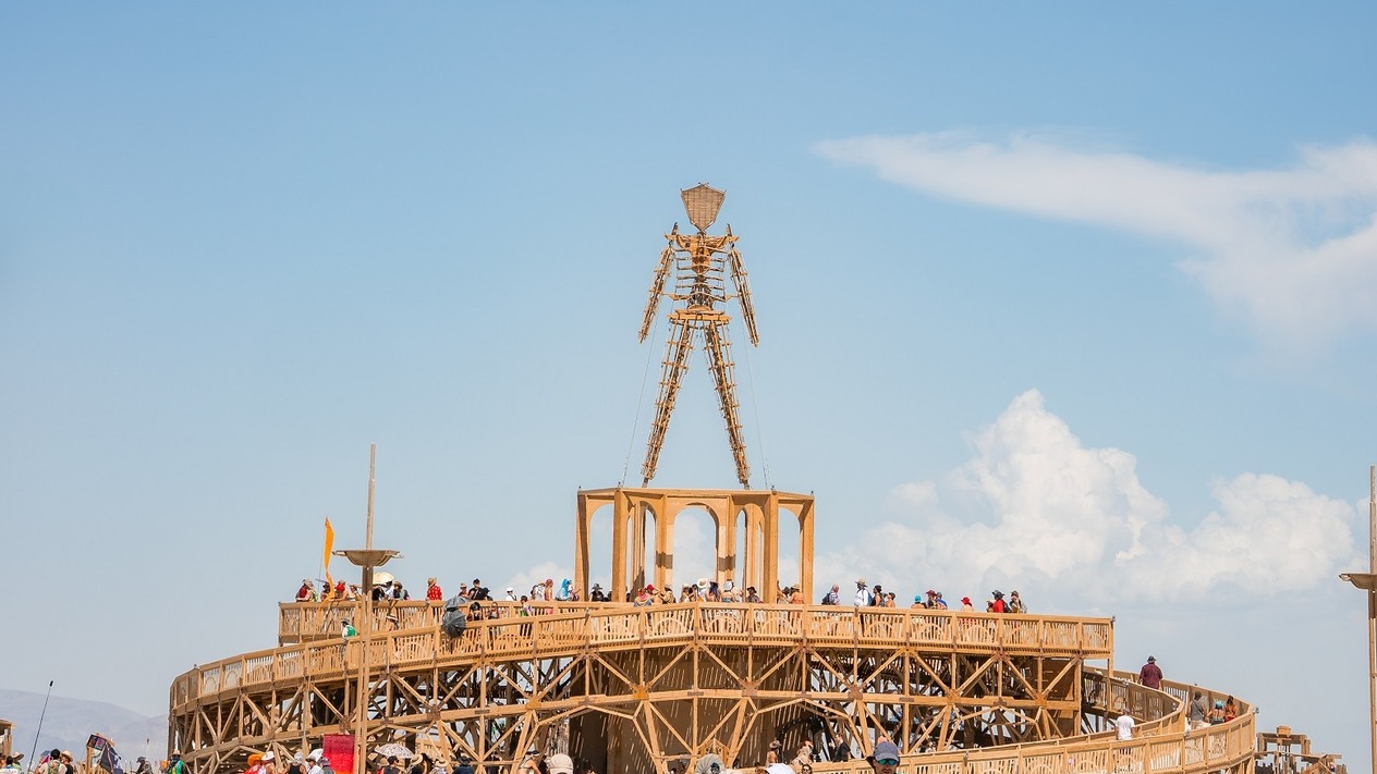 Burning Man'de yapay zeka tartışması