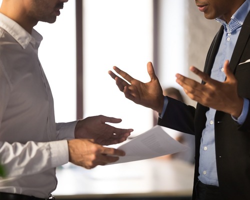 Büyük teknoloji şirketleri orta düzey yöneticilerden vazgeçiyor