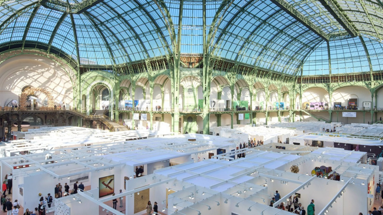 Cam kubbede hoş bir sada: Art Basel Paris