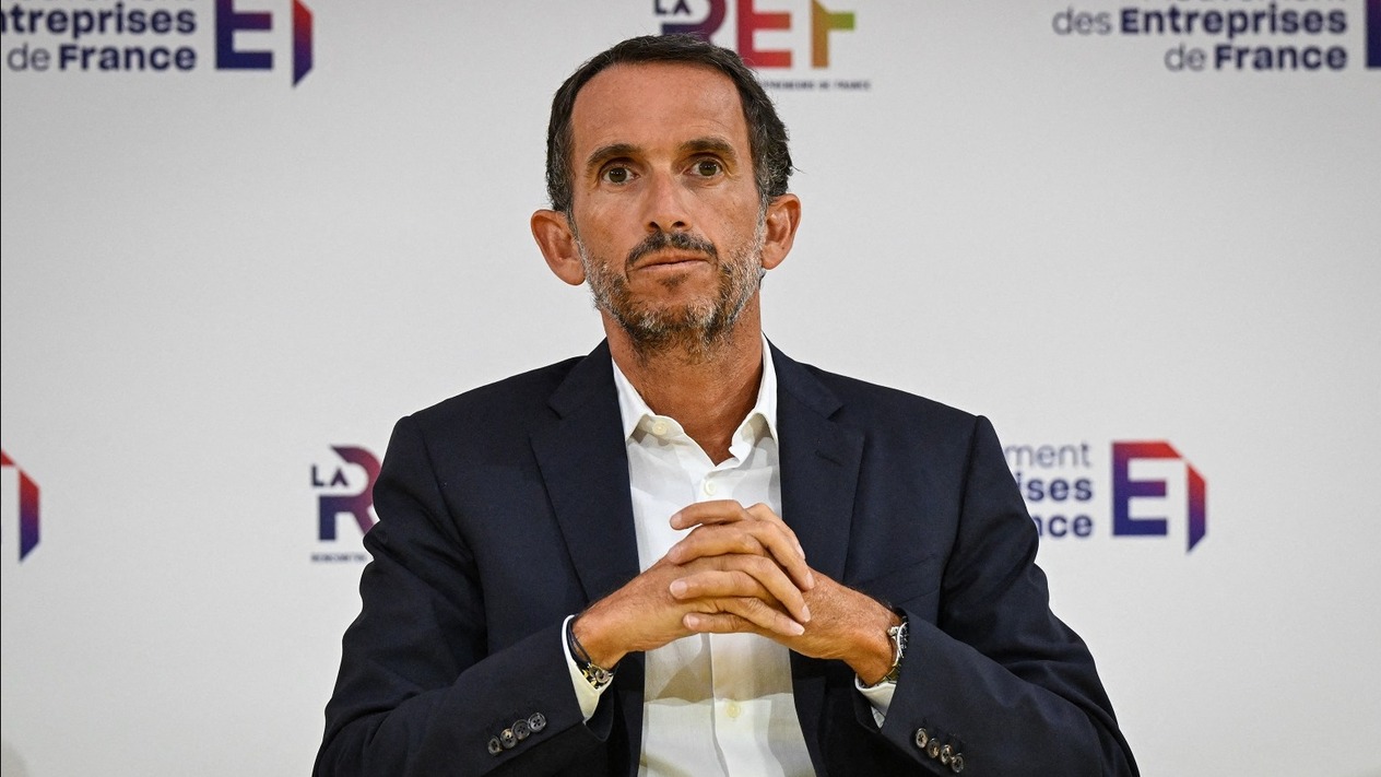 Carrefour CEO'su: Fransa'daki kargaşa resesyon riskini artırıyor