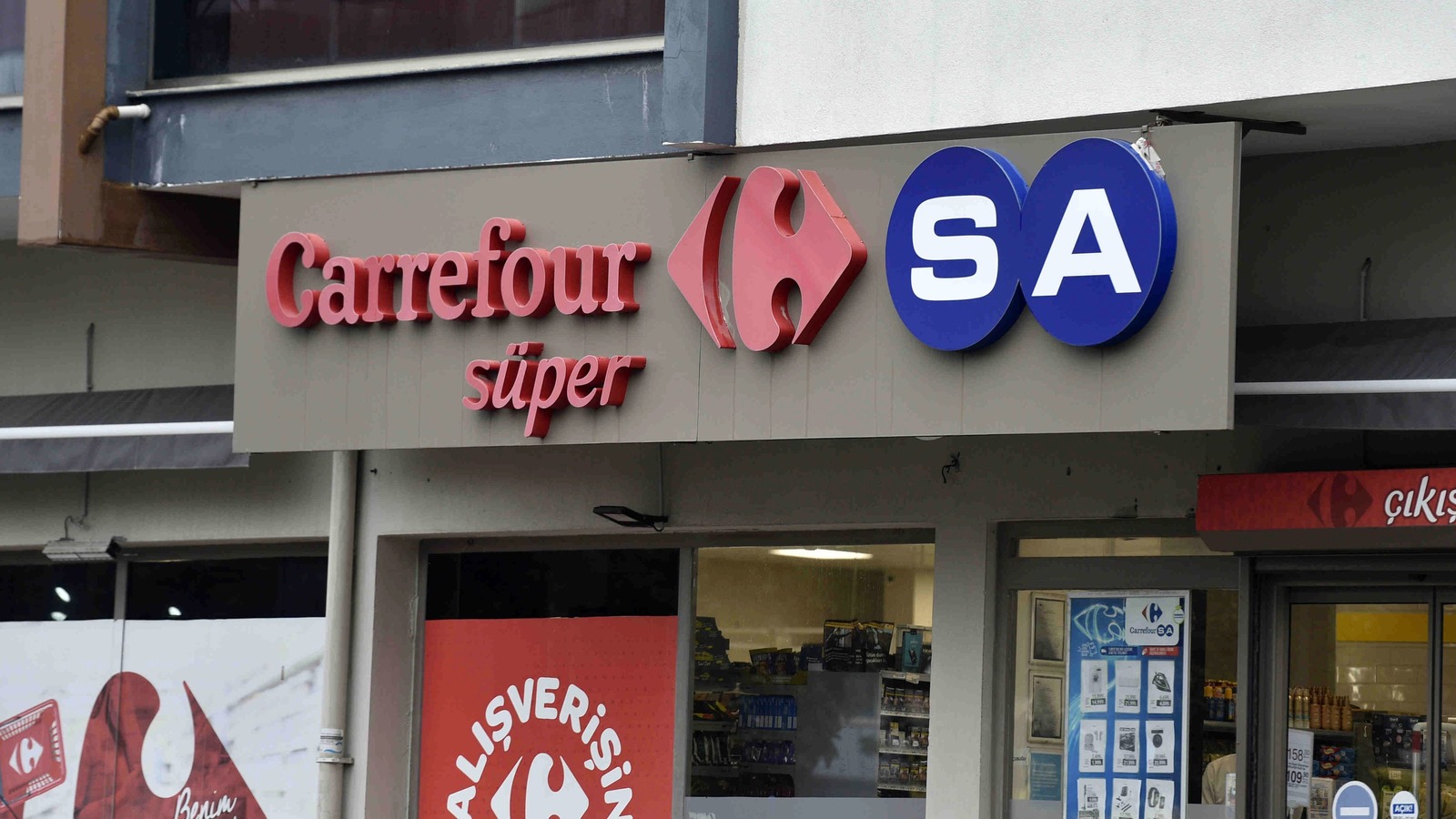 CarrefourSA'da hisse devri tamamlandı: Markalar bağımsız kalacak