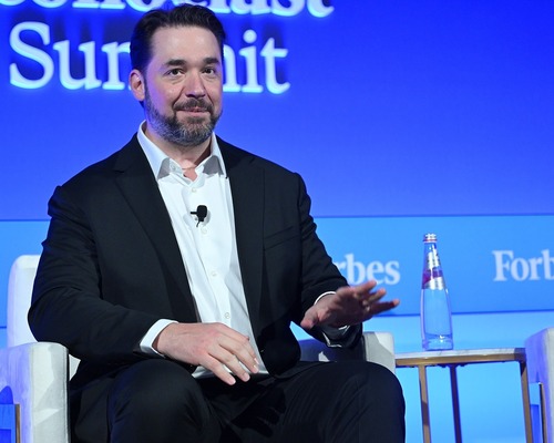 CEO’ların uyarıda bulunduğu ölü internet teorisi nedir?