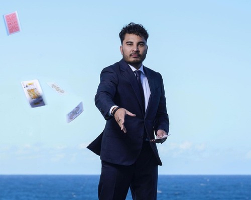 Çevrimiçi kumarhane milyarderi Laurence Escalante lüks hayatını kaybedebilir