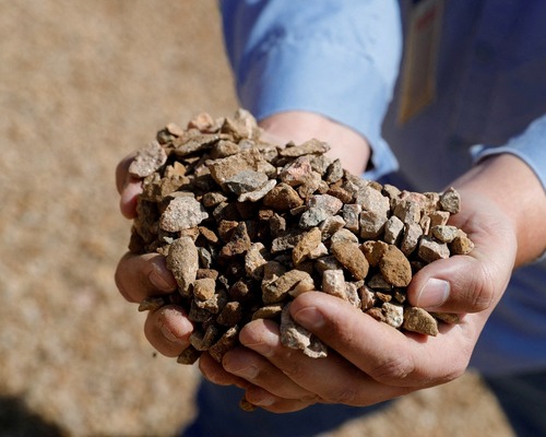 Çin'e karşı Japonya örneği: Nasıl nadir toprak elementi zinciri kurdu?