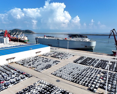 Çin ekonomisi yüzde 5'lik 2024 büyüme hedefini yakaladı: İhracat ve teşvikler belirleyici oldu