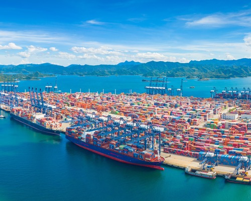 Çin’in dış ticaret fazlası 1 trilyon doları aşarak rekor kırdı