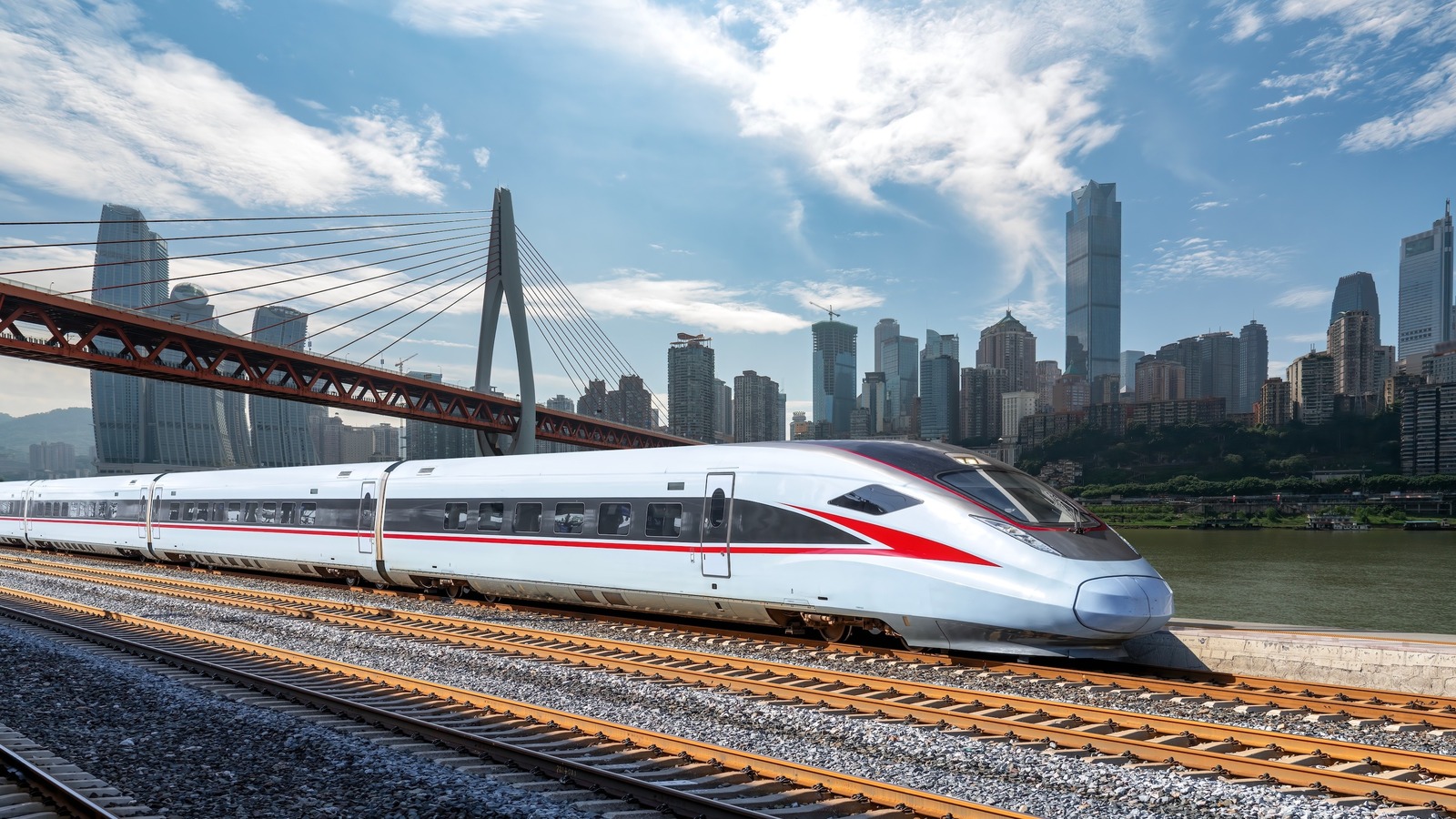 Çin'in hızlı trenleri dünyanın en büyük göçünü nasıl etkiliyor?