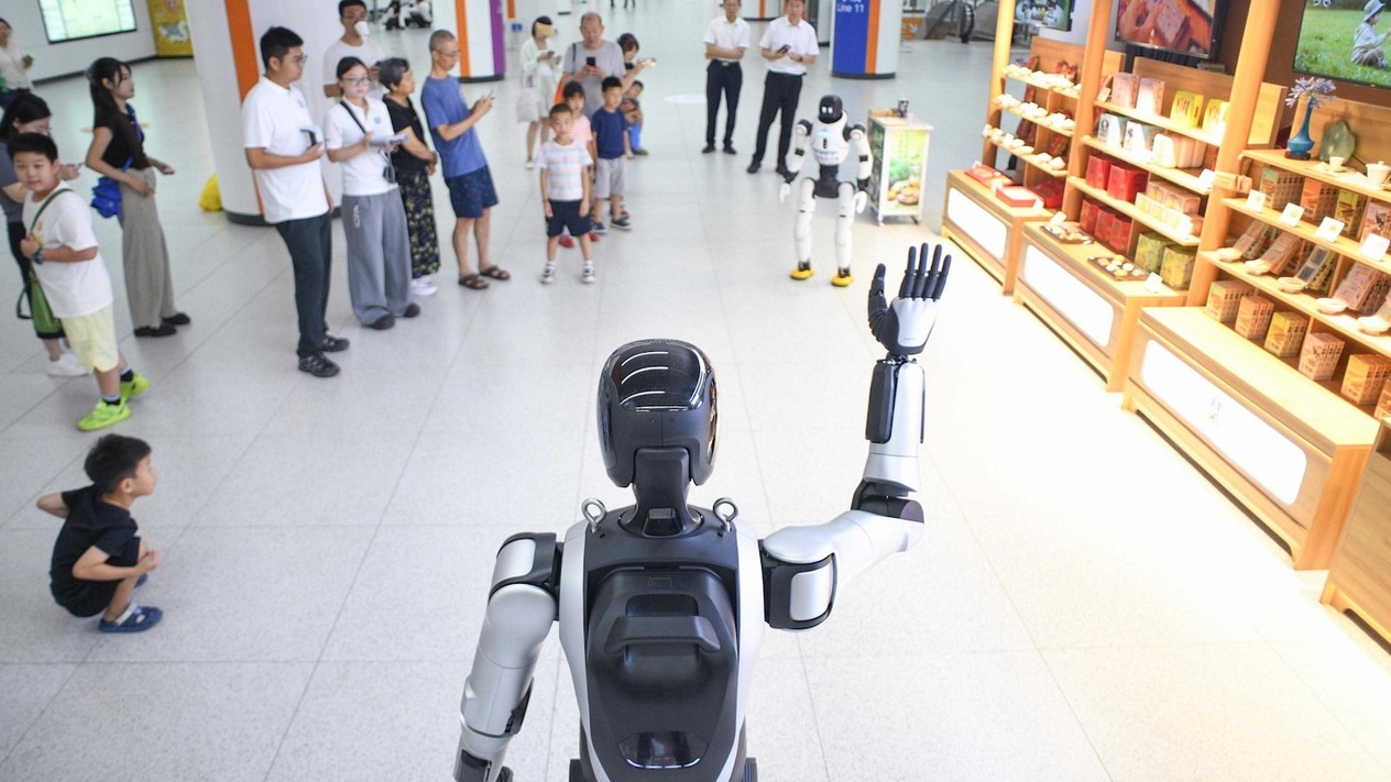 Çin’in insansı robotları henüz çalışacak kadar akıllı değil
