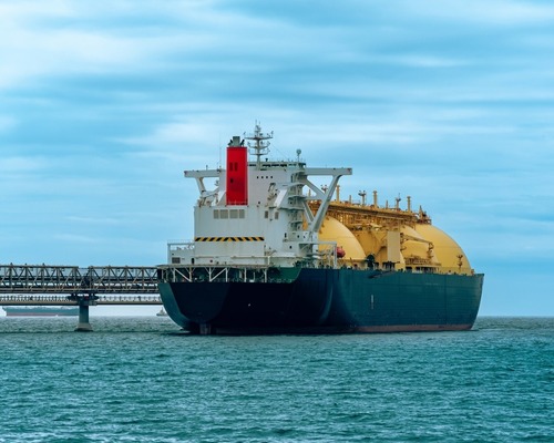 Çin LNG ithalatçısından küresel ticaret oyuncusuna dönüşüyor