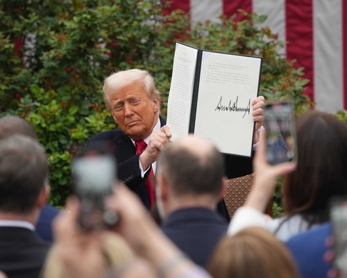 Çin ve Avrupa ABD Başkanı Trump ile anlaşabilecek mi?