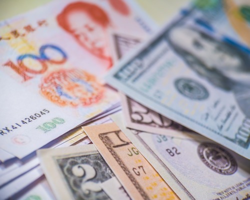 Çin yuanı dolar karşısında 32 ayın zirvesini gördü, korunma maliyetleri düştü