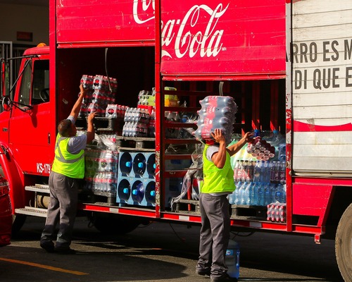 Coca-Cola ABD'de şeker kamışına geçiyor