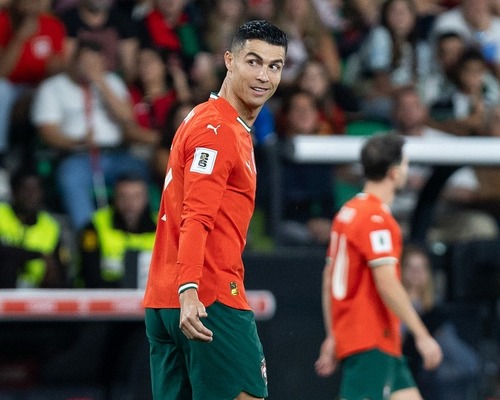 Cristiano Ronaldo nasıl milyarder oldu?