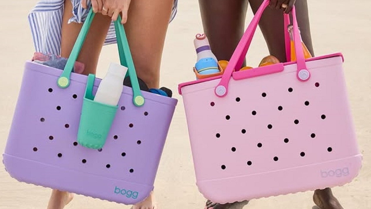 Crocs’tan ilham aldı: Tasarladığı çantayla 100 milyon dolarlık satışa ulaştı