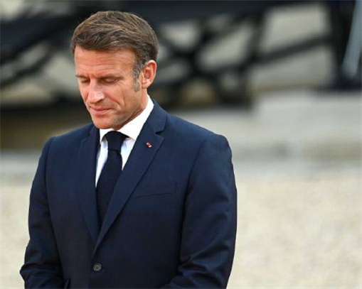  Macron artık sola mı yönelmeli?