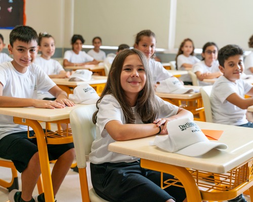 Darüşşafaka bayram bağışlarını kabul ediyor