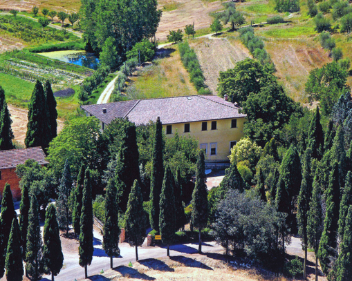 Lucien Arkas ve Mete Nisari Türklerin yurt dışındaki en büyük bağ yatırımına imza attı